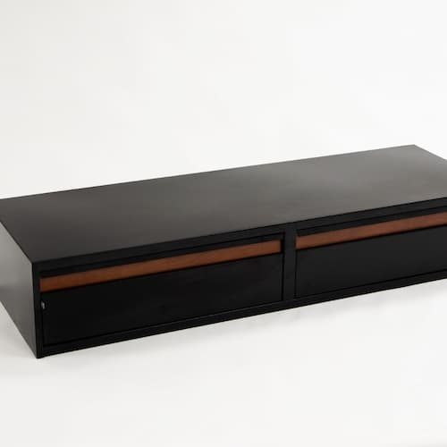 4500_UnderBedChest_withLaminateStrips_500x500